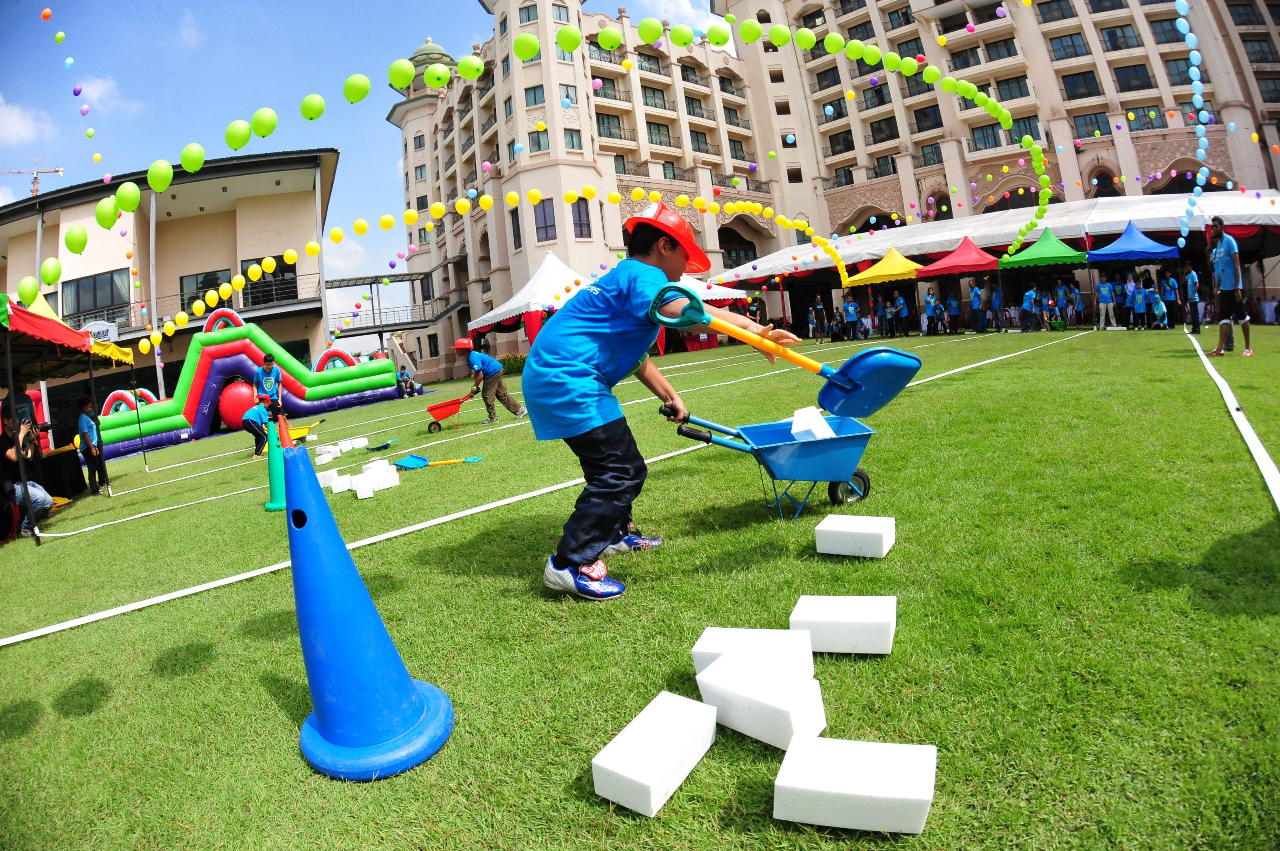 Contractor - Image 2